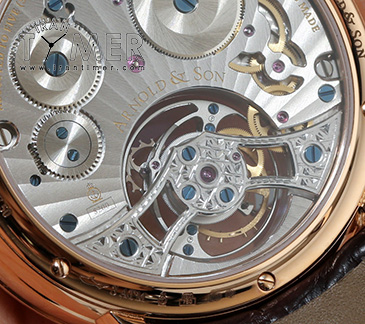 توربیلون فوق باریک آرنولد و پسر ساعت مچی گران قیمت 2014 2013 سبک لوکس "Arnold & Son UTTE "Ultra-Thin-Tourbillon